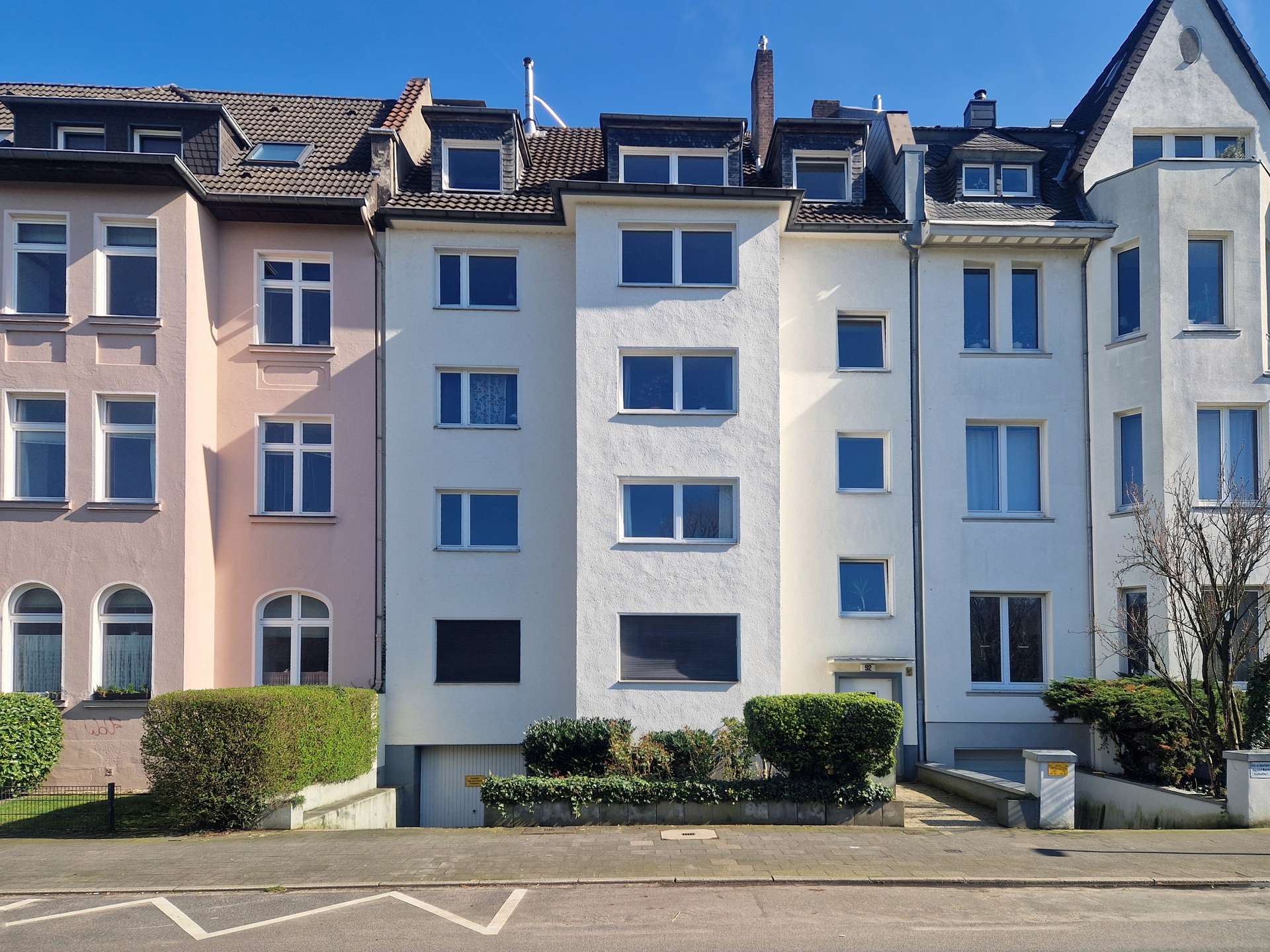 Lebensqualität pur in Grafenberg! Wohlfühl-Maisonette mit großer Terrasse, 40235 Düsseldorf, Maisonettewohnung