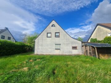 328 m² Teilgrundstück für den Bau einer Doppelhaushälfte in bester Wohnlage in Vennhausen - Abrissfähiges Haus von hinten