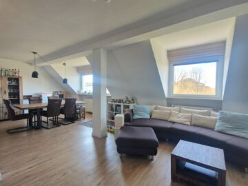 Stilvolle Maisonette mit Panoramablick über Grafenberg - Wohnbereich